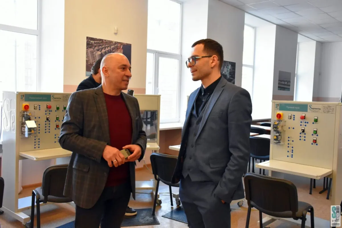 Замминистра образования и науки Украины посетил лабораторию «С-Инжиниринг» в ОНАПТ