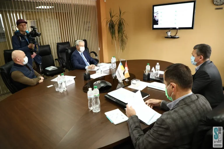 Визит губернатора Одесской области и мэра Одессы на завод S-Engineering