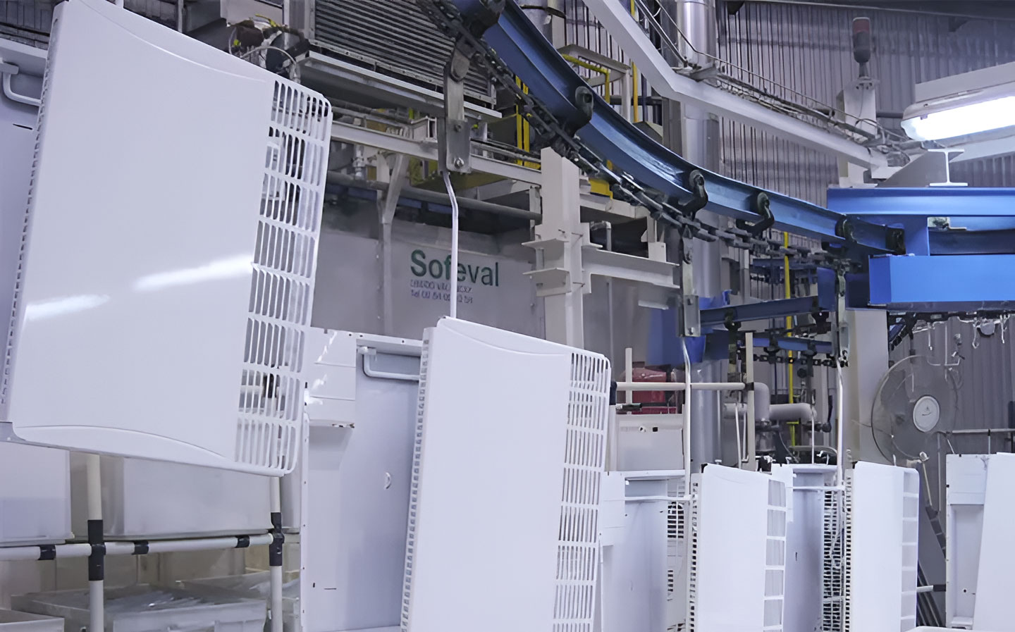 Легка промисловість: заводи “Укратлантік”, “Айсберг”